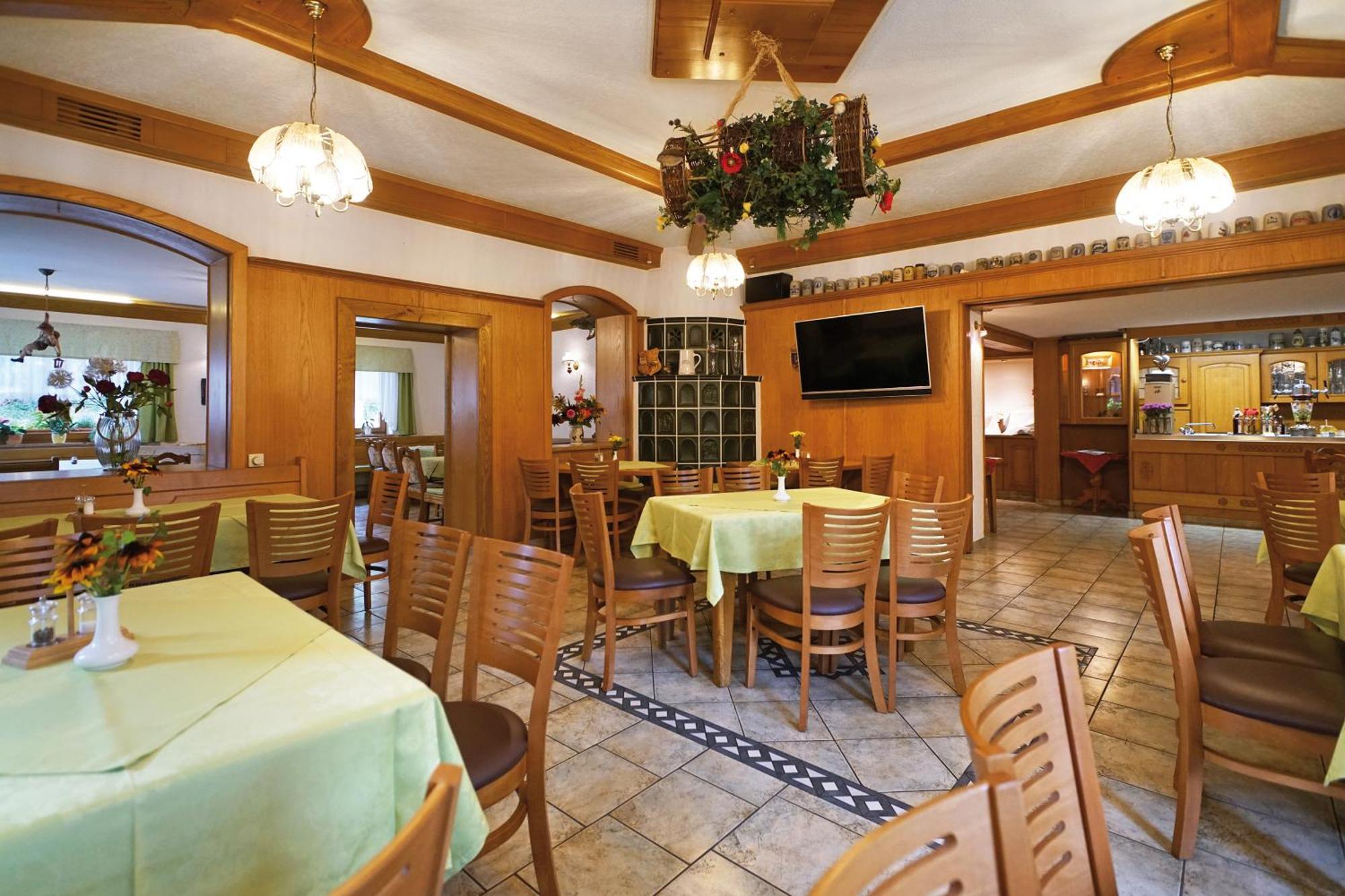 Landhotel Gasthof Zwota Klingenthal Buitenkant foto