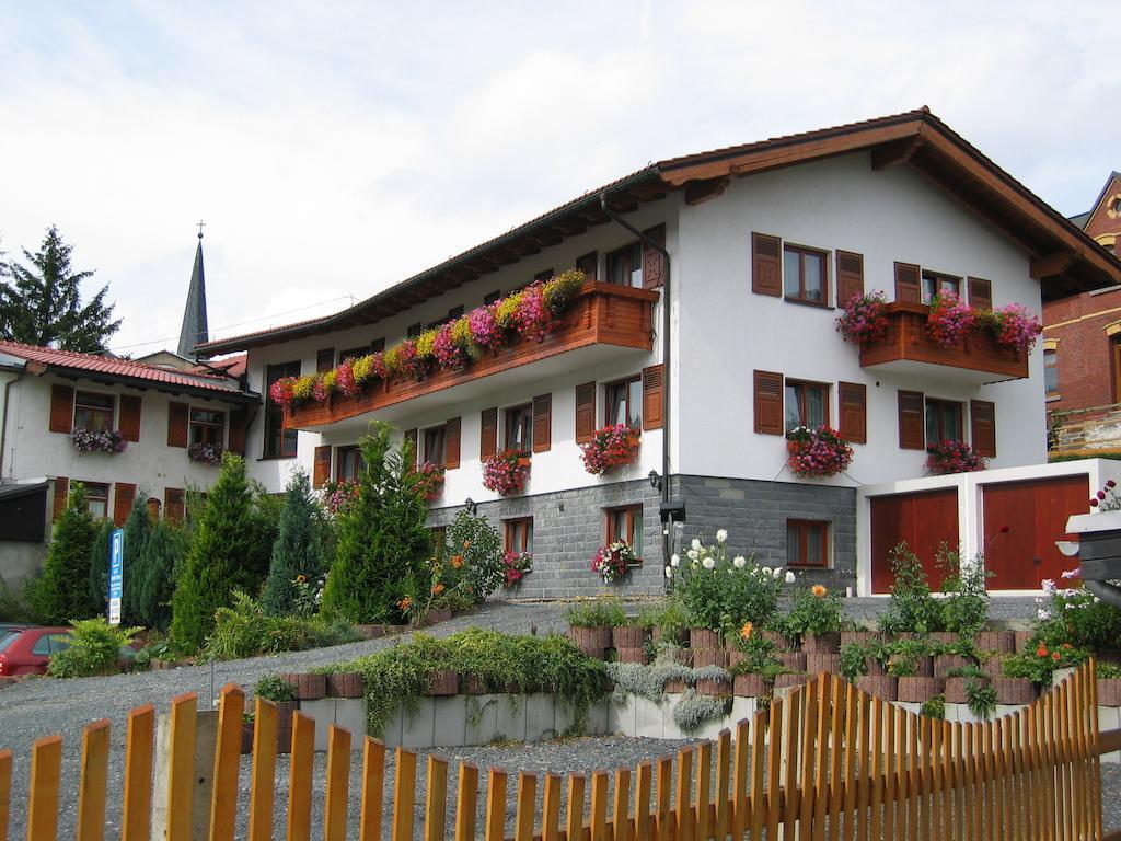 Landhotel Gasthof Zwota Klingenthal Buitenkant foto