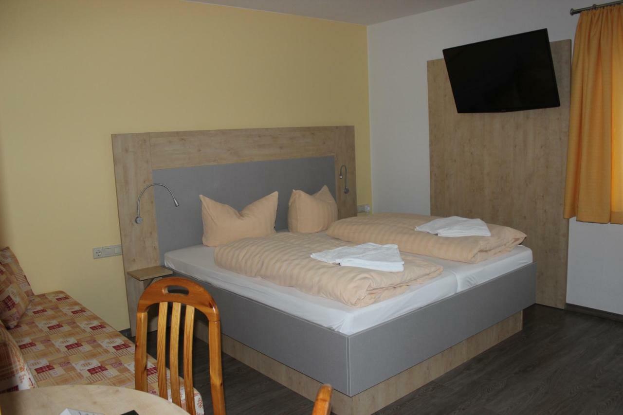 Landhotel Gasthof Zwota Klingenthal Buitenkant foto