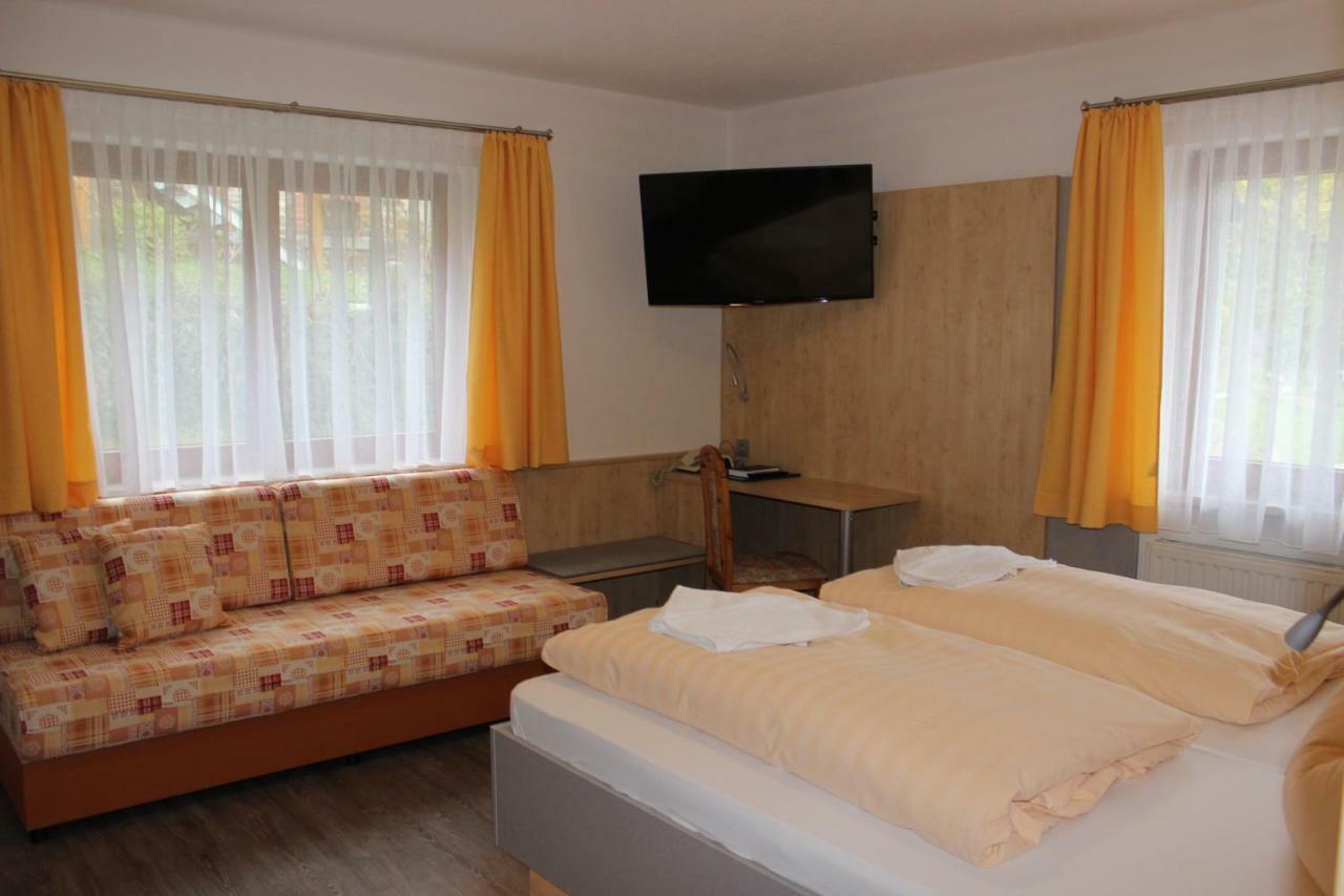 Landhotel Gasthof Zwota Klingenthal Buitenkant foto