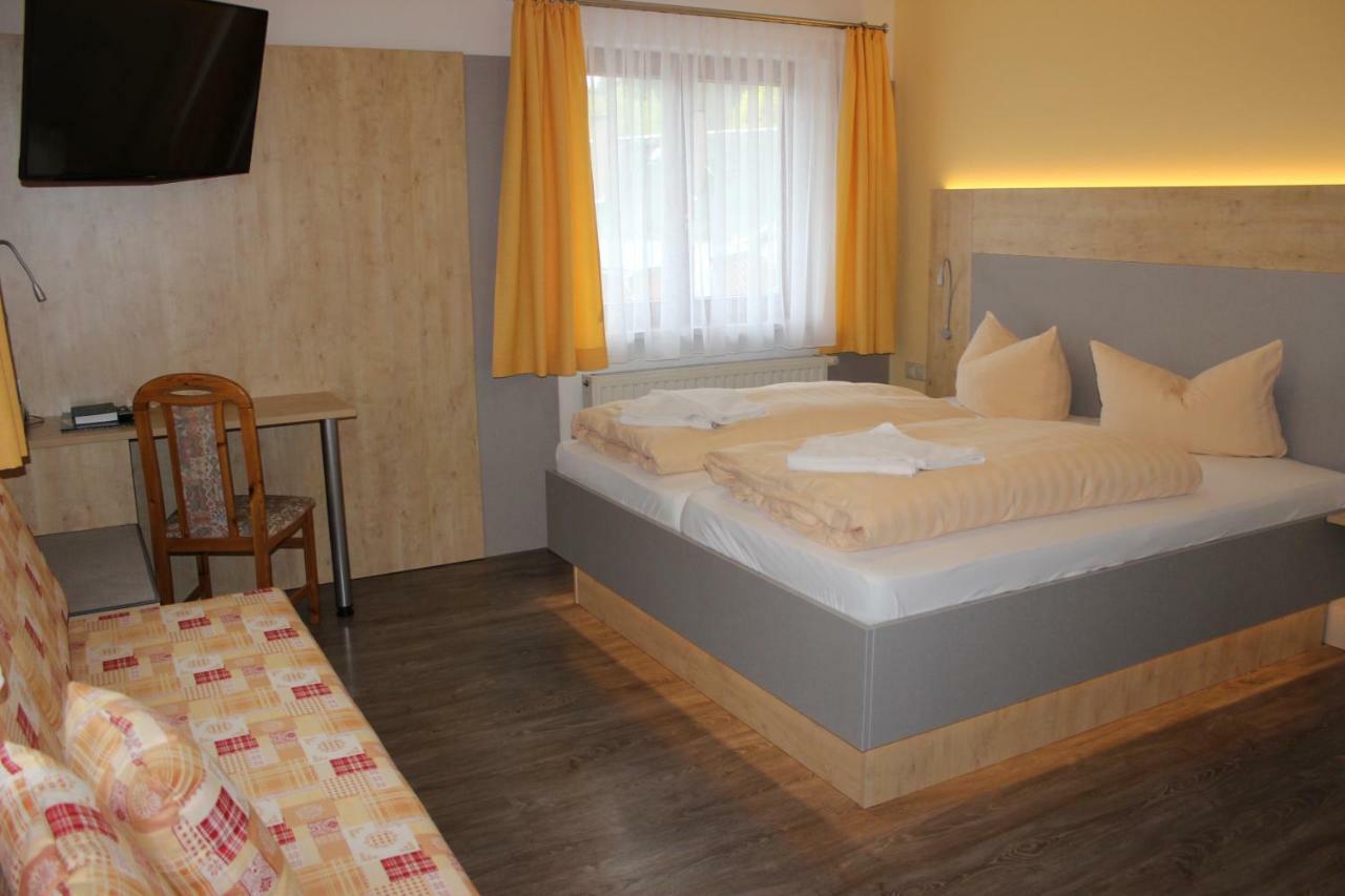 Landhotel Gasthof Zwota Klingenthal Buitenkant foto