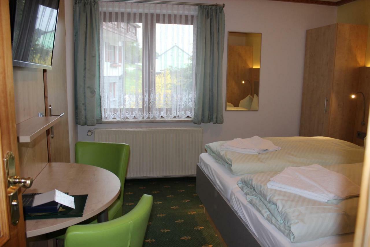 Landhotel Gasthof Zwota Klingenthal Buitenkant foto
