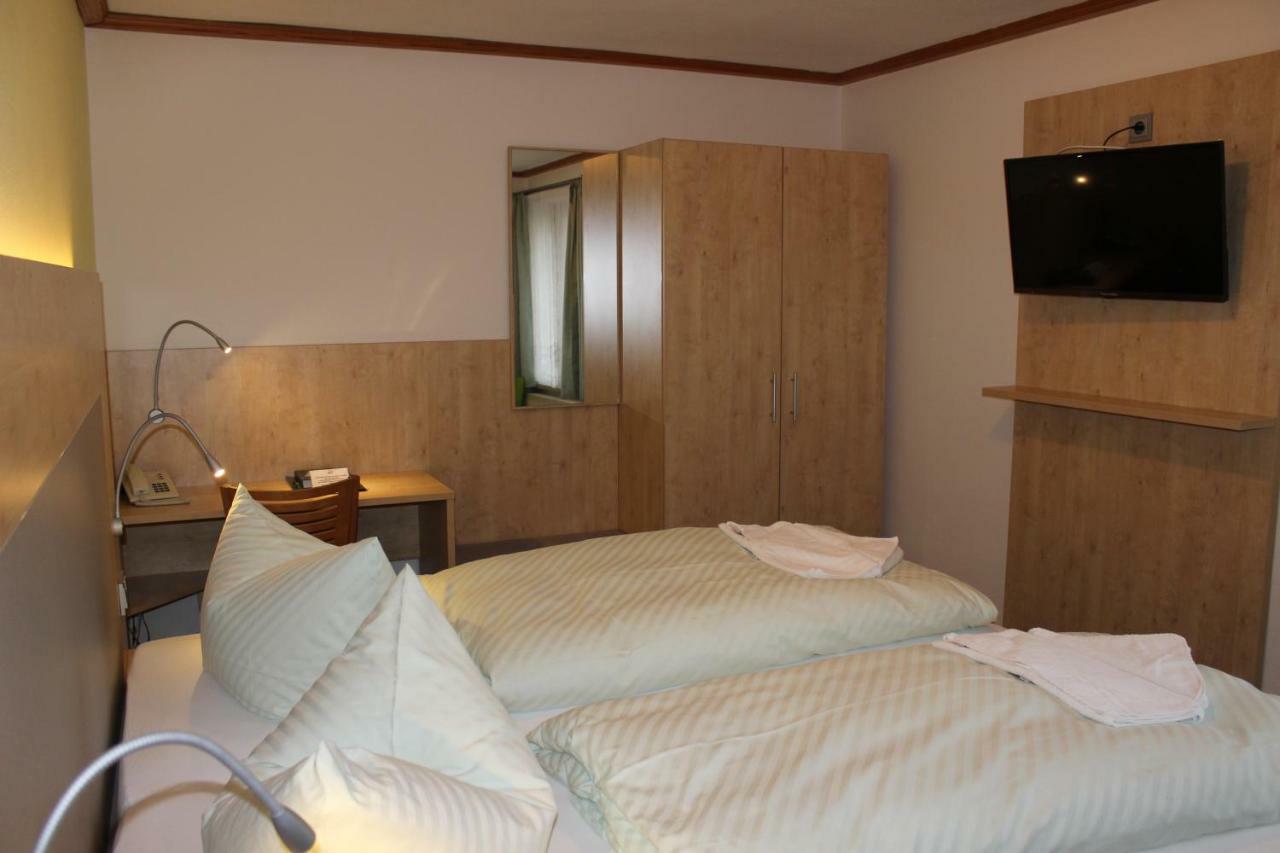 Landhotel Gasthof Zwota Klingenthal Buitenkant foto